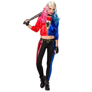 Miss harley quinn tiener is een verkleedkostuum gelijkend op de enige echte harley quinn met rood/blauw jasje, broek en witte t-shirt